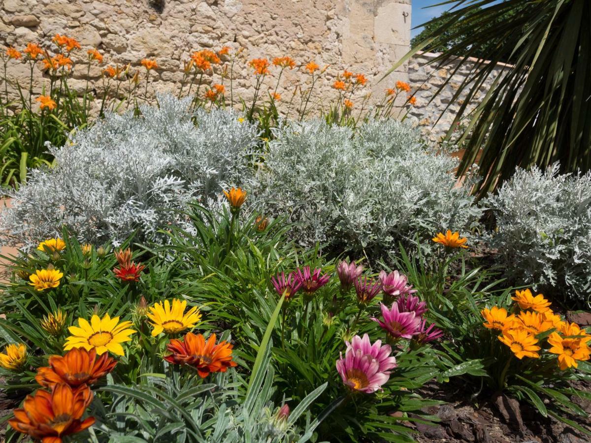 Le Logis Du Medoc Saint-Yzans-de-Médoc Exterior foto